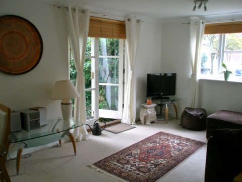 Studio flat to rent Brompton Park Crescent Reception/Studio