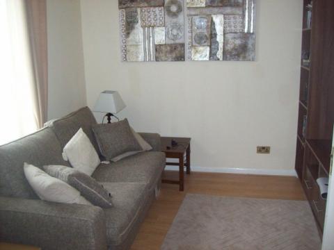 Brompton Park Crescent One bedroom flat For rent three bedroom house Stratford